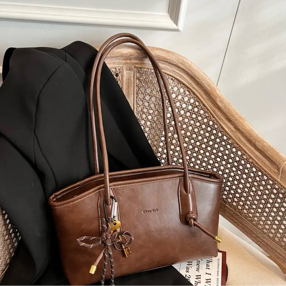 Elegant Unbranded Brown Shoulder Bag-NIP - Picture 6 of 12